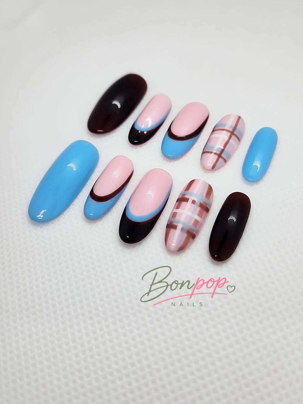 BONPOP's "Pretty Preppy" | Handcrafted Press-on Nails | Durable and Reusable